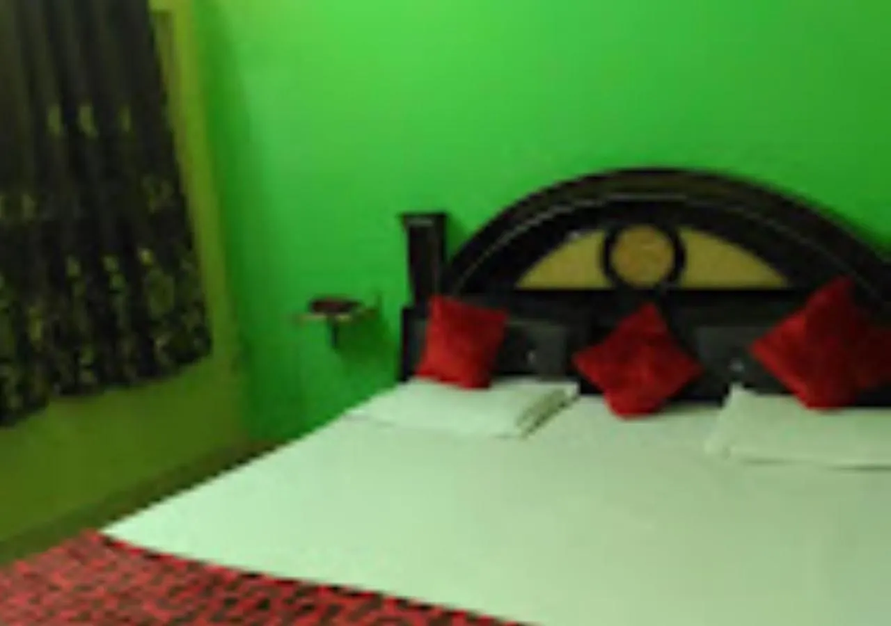 Hotel Jaslok Varanasi 4*,  India